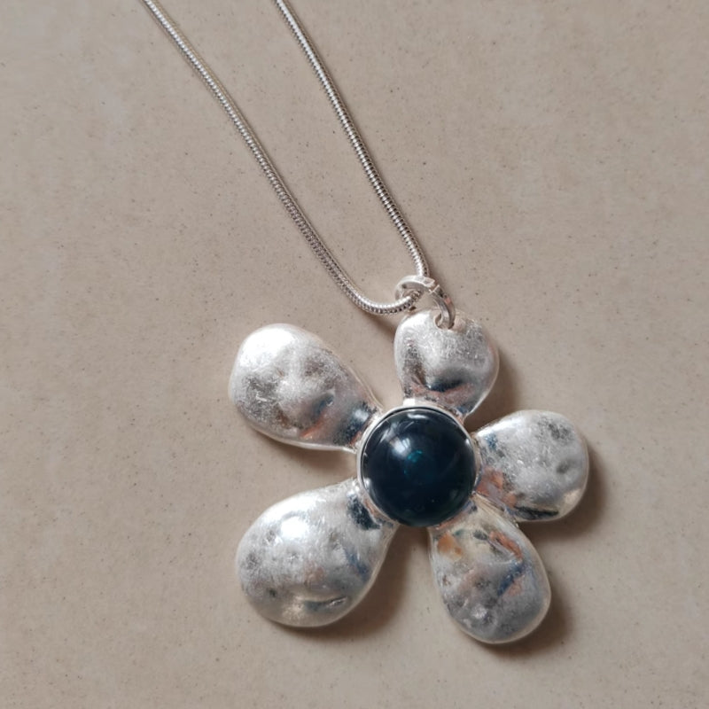 Glass Flower Metal Pendant Necklace