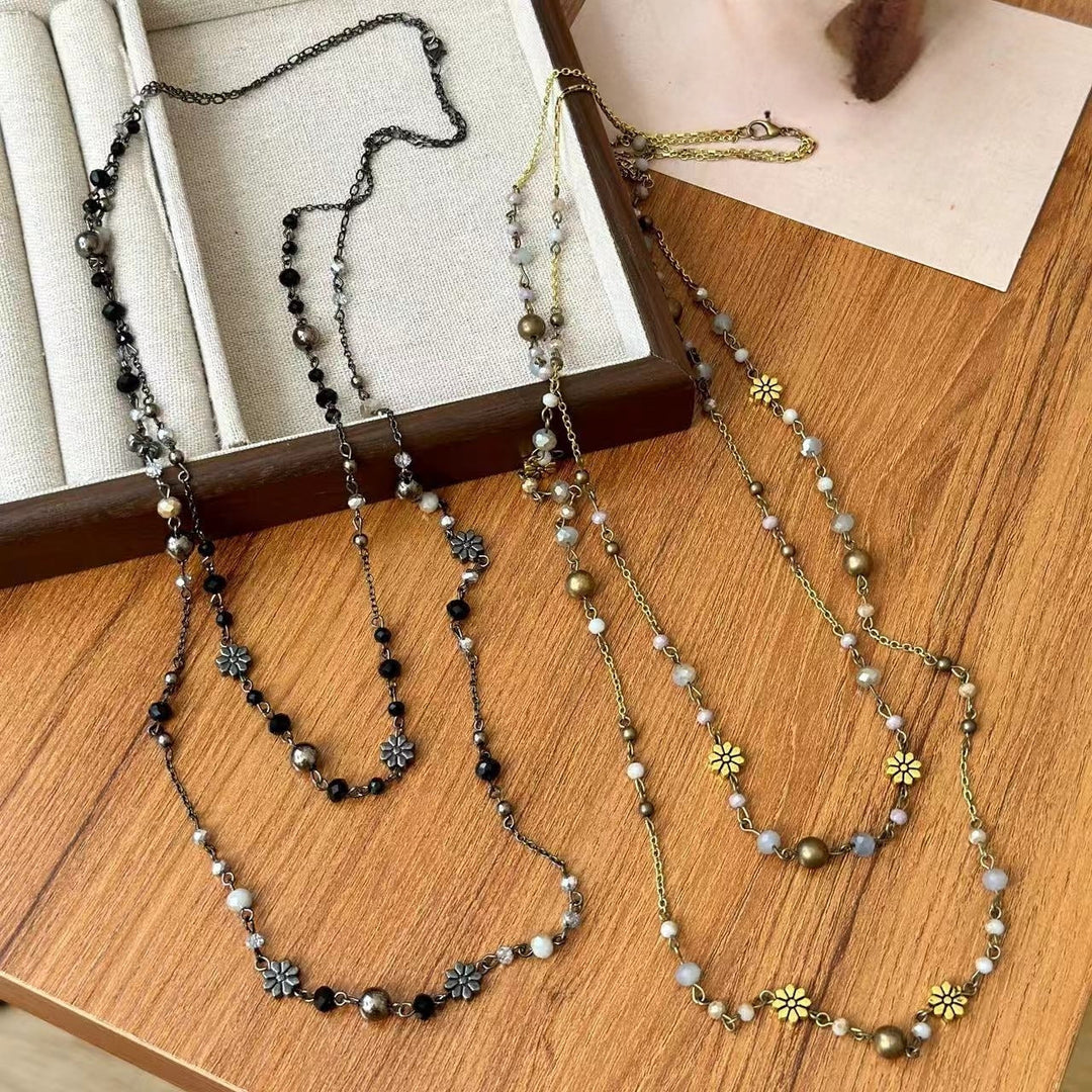 Delicate Daisy Necklace