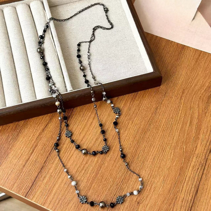 Delicate Daisy Necklace