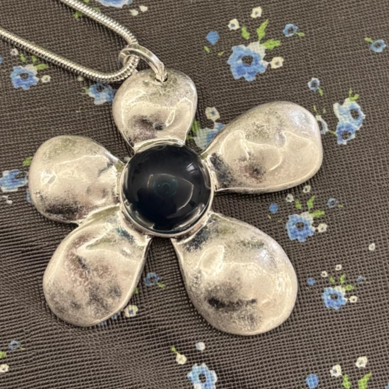 Glass Flower Metal Pendant Necklace