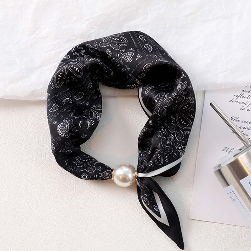 Ethnic Magnetic Clasp Scarf Necklace