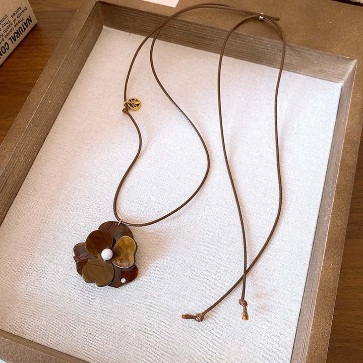 Vintage Bloom Pendant